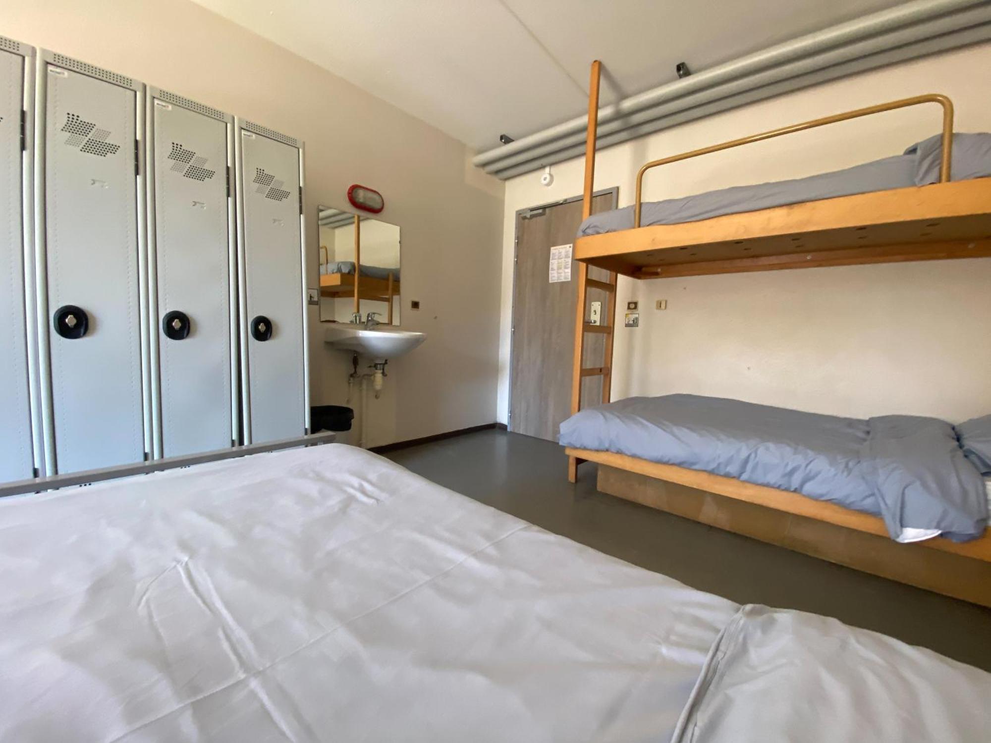 Auberge De Jeunesse Hi Strasbourg 2 Rives Экстерьер фото